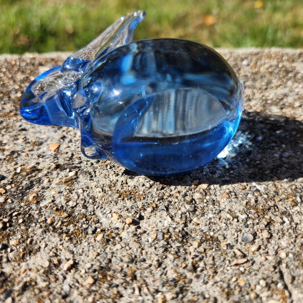 Light Blue Glass Bunny Rabbit Figurine - Picture 4 of 10